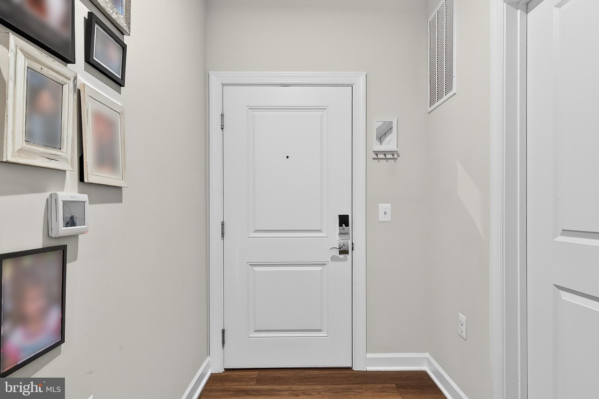 MONTEBELLO - Residential