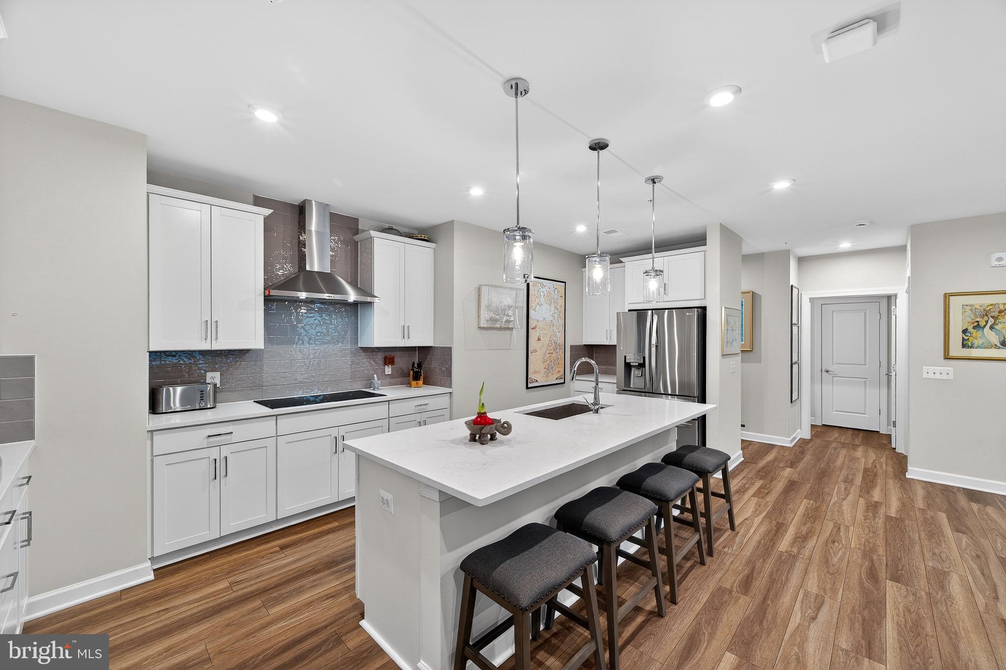 MONTEBELLO - Residential