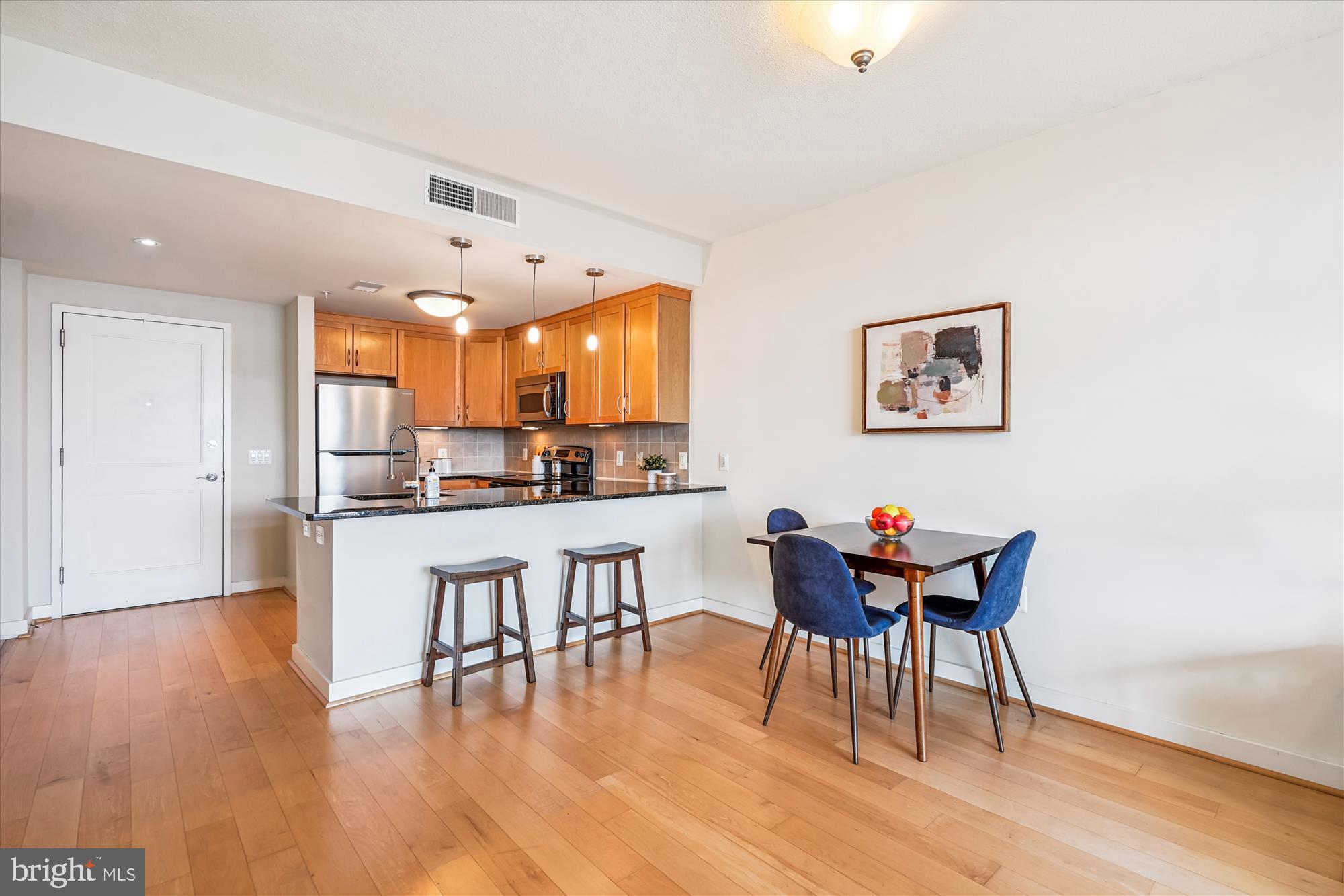 888 N QUINCY STREET 1004