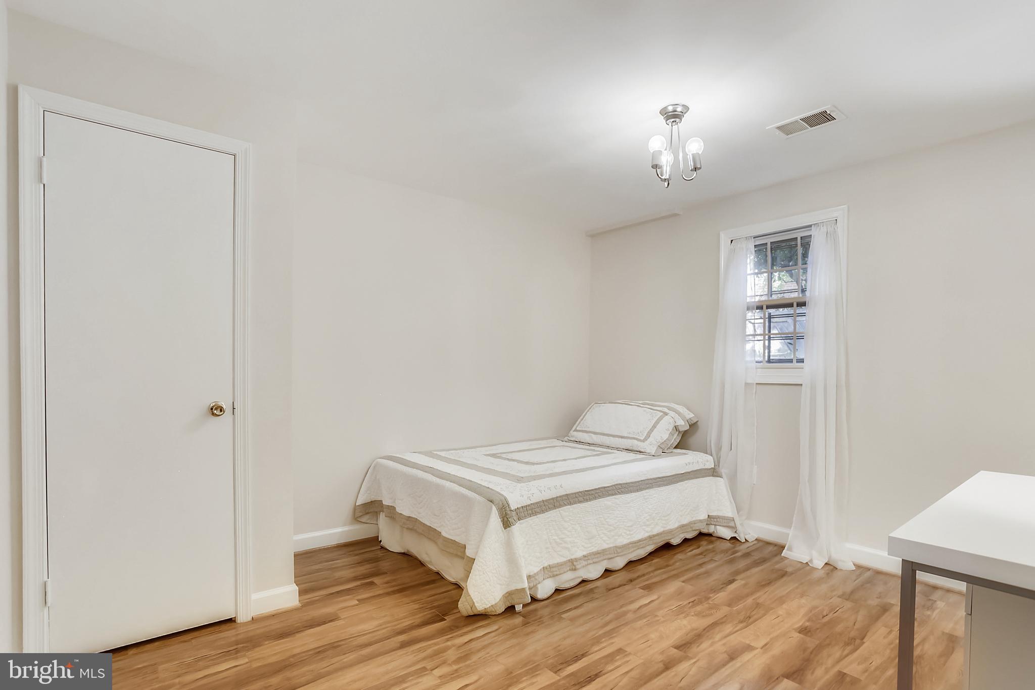 WESTLAKE PARK - Residential