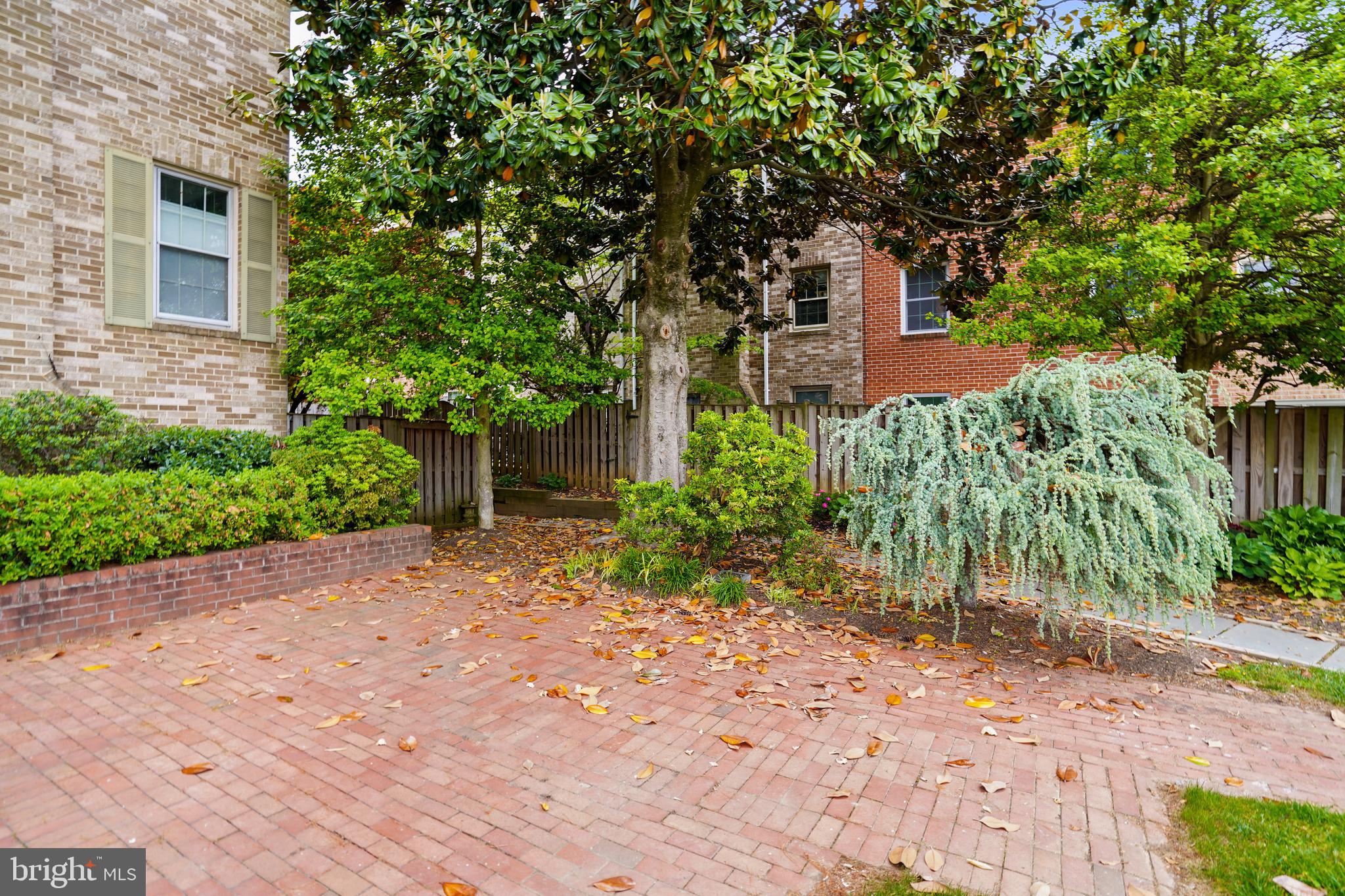 WESTLAKE PARK - Residential