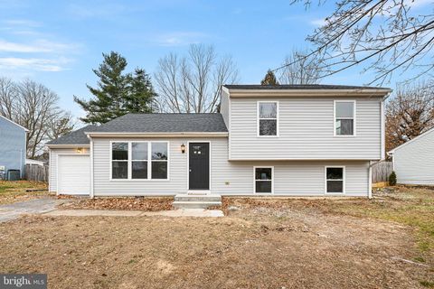 52 QUAIL HOLLOW DRIVE DOVER DE 19904