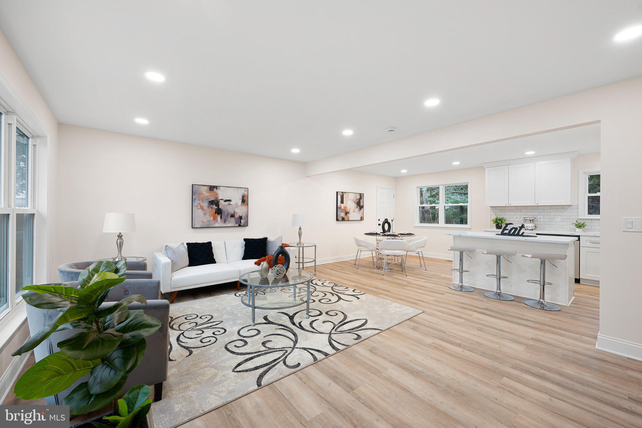 52 QUAIL HOLLOW DRIVE