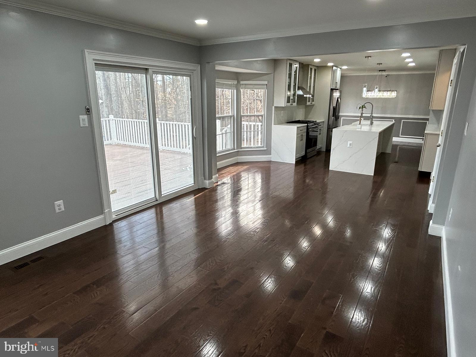 JAMES CREEK - Residential