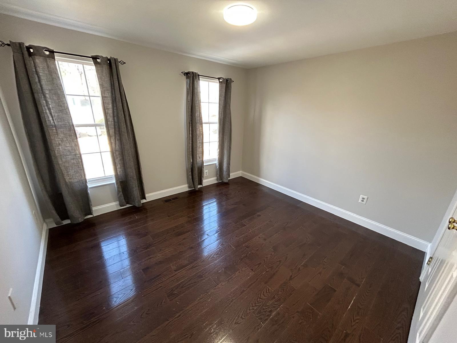 JAMES CREEK - Residential