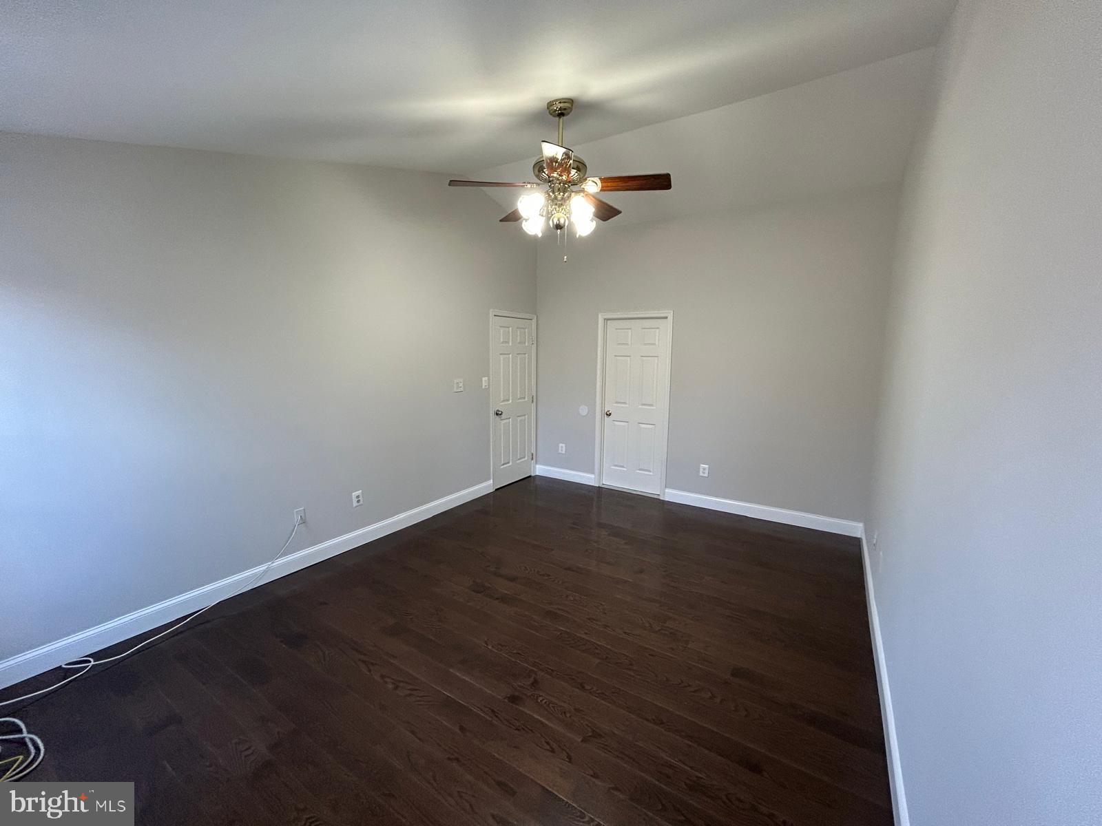 JAMES CREEK - Residential