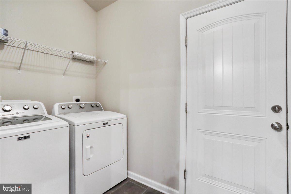 QUAIL RUN CONDOS - Residential