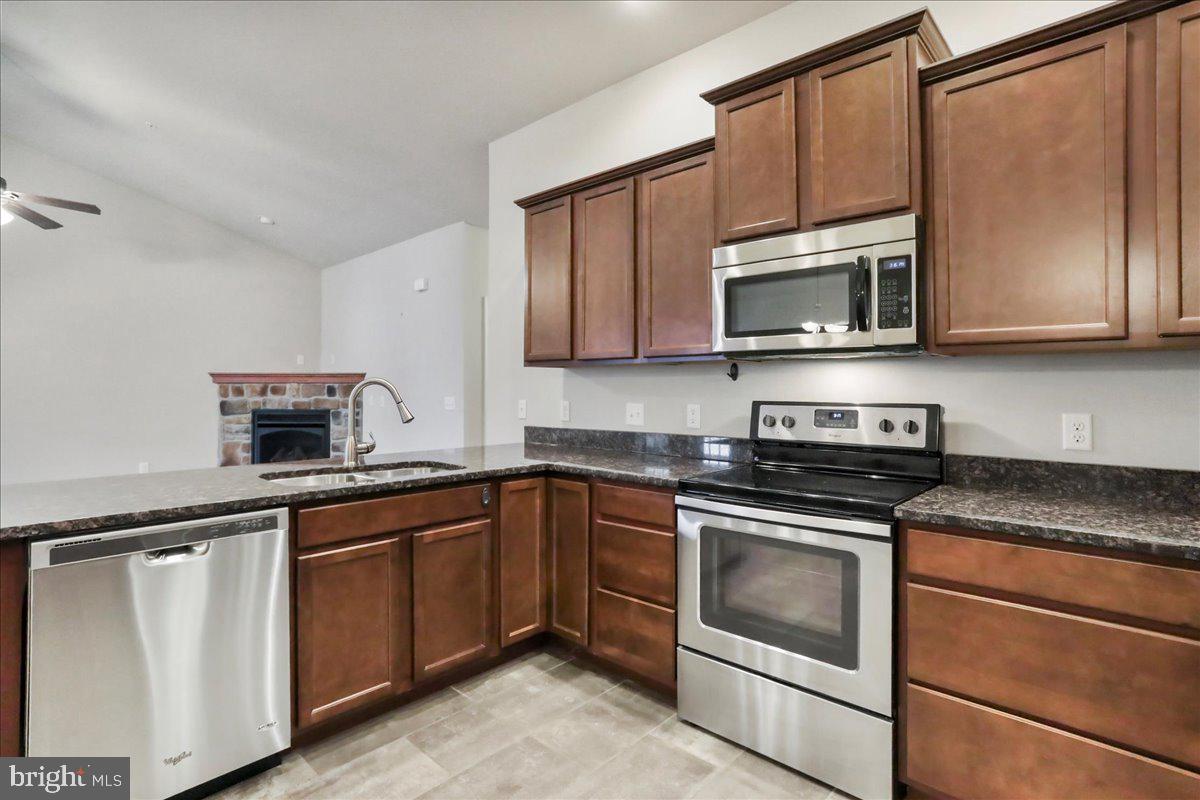 QUAIL RUN CONDOS - Residential