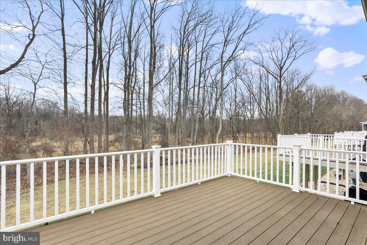 QUAIL RUN CONDOS - Residential