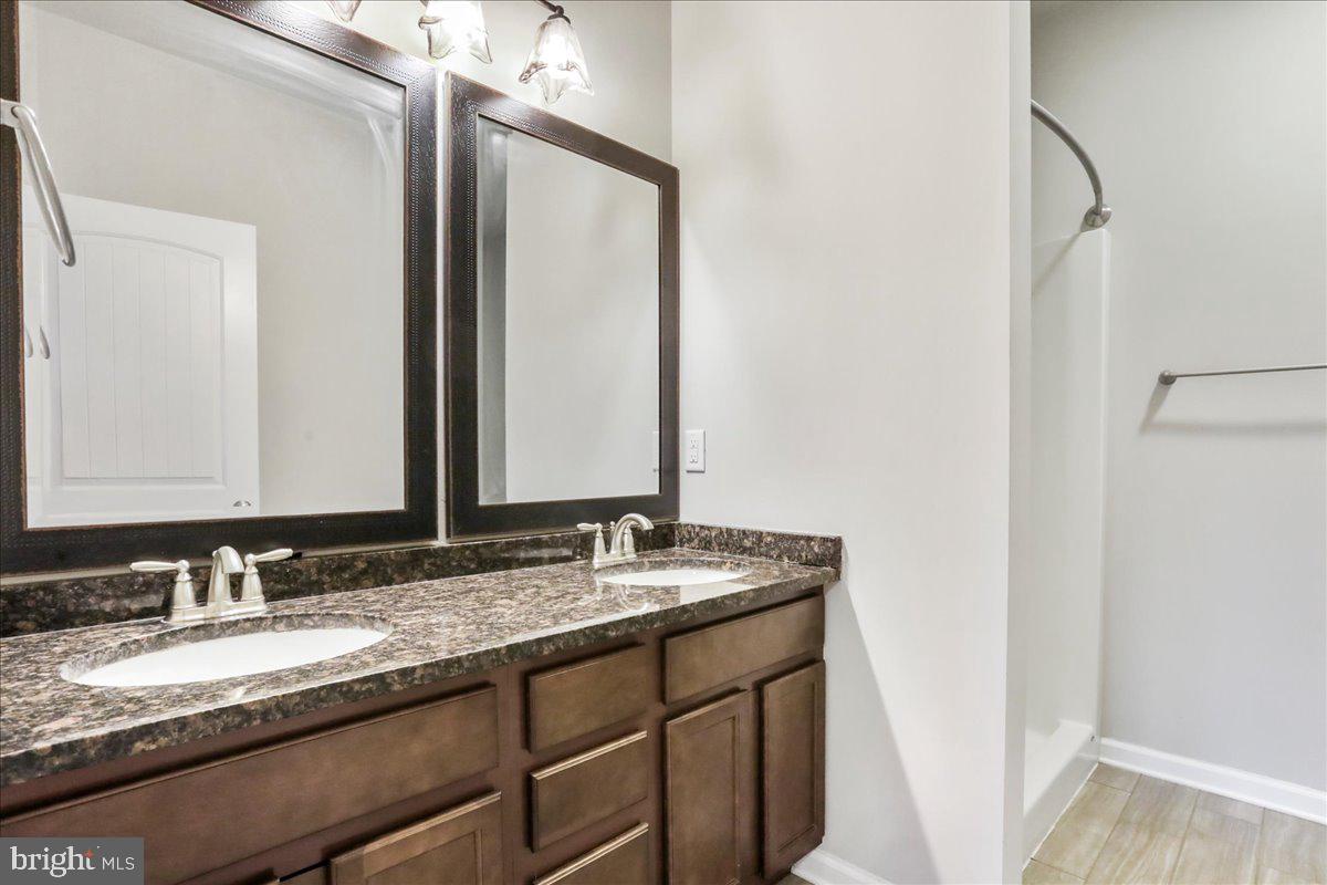 QUAIL RUN CONDOS - Residential