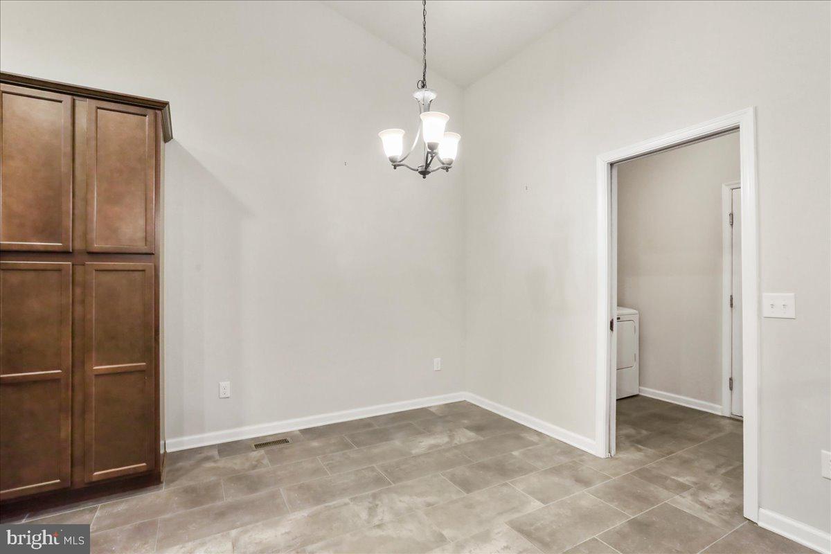 QUAIL RUN CONDOS - Residential