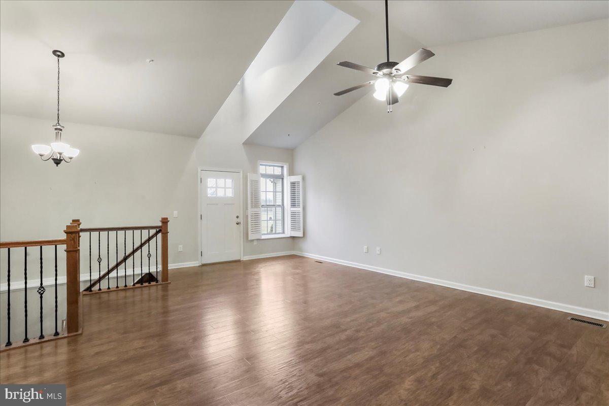 QUAIL RUN CONDOS - Residential