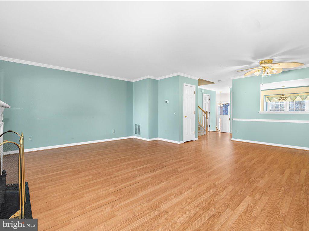 SEVEN OAKS - Residential