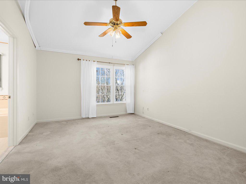 SEVEN OAKS - Residential