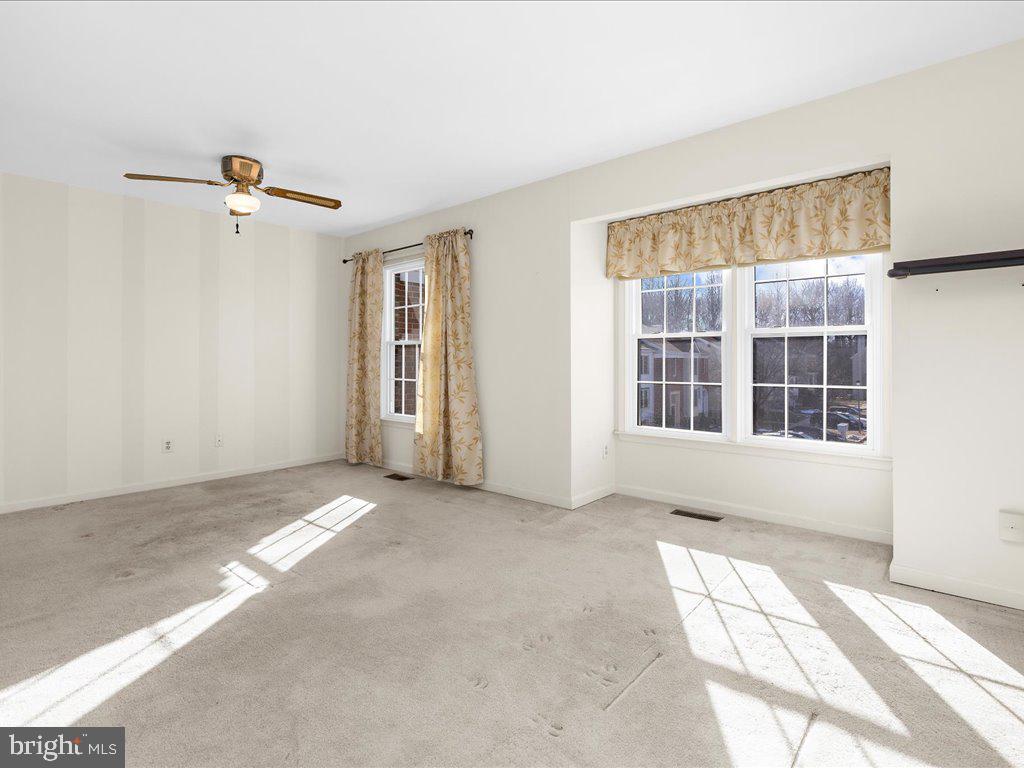 SEVEN OAKS - Residential