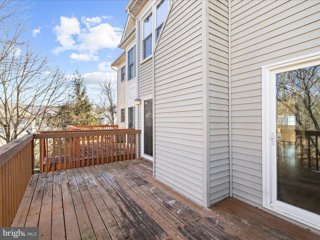 SEVEN OAKS - Residential