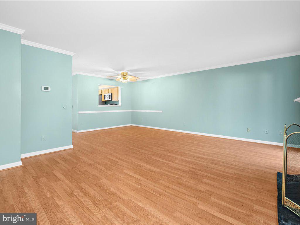 SEVEN OAKS - Residential