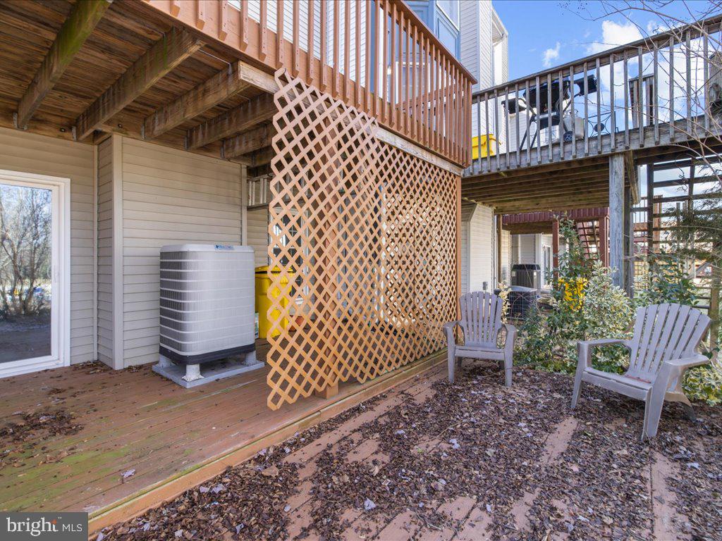 SEVEN OAKS - Residential