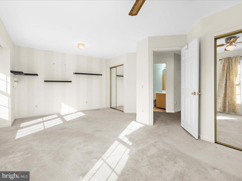 SEVEN OAKS - Residential