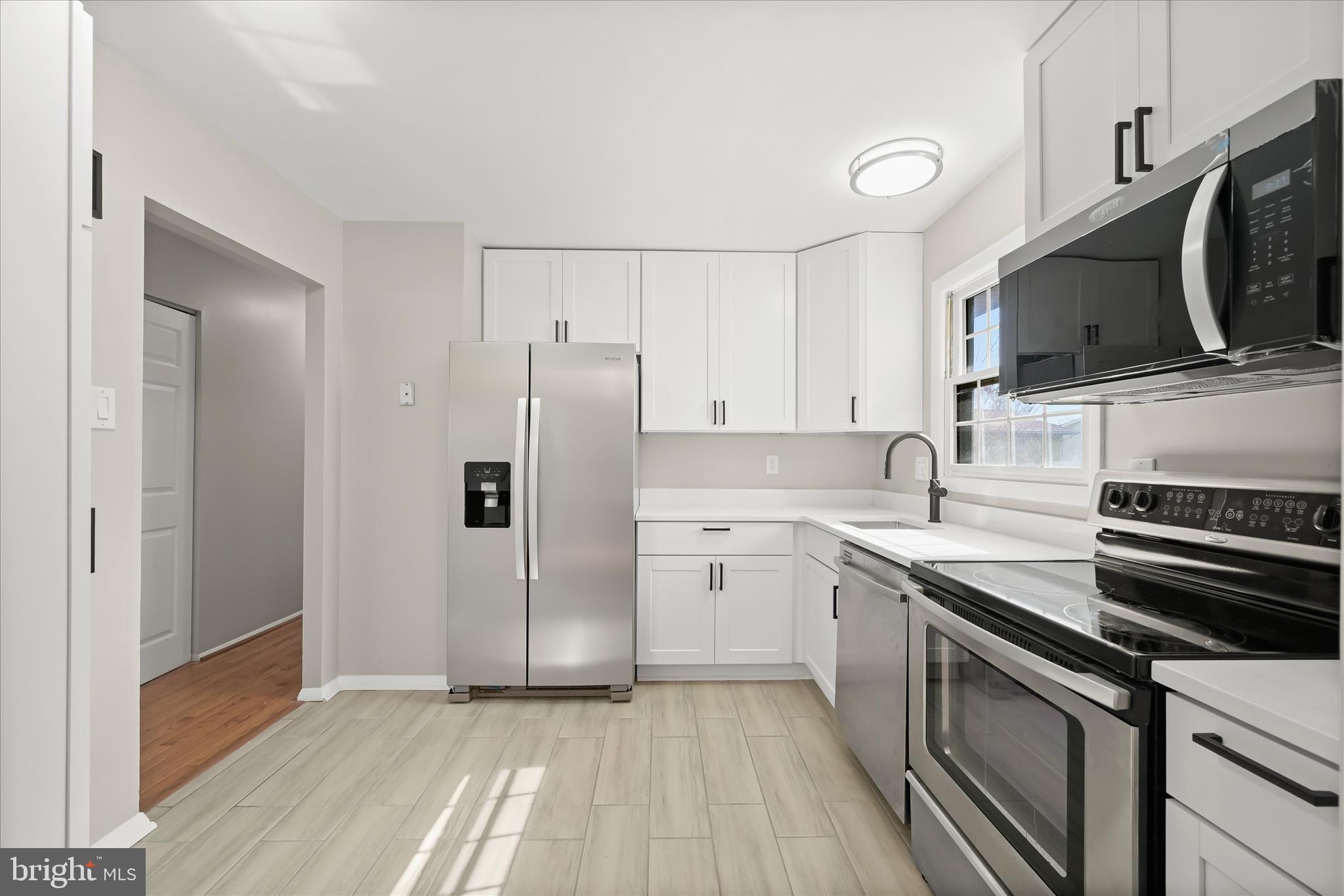 FOUR SEASONS ESTATES - Residential