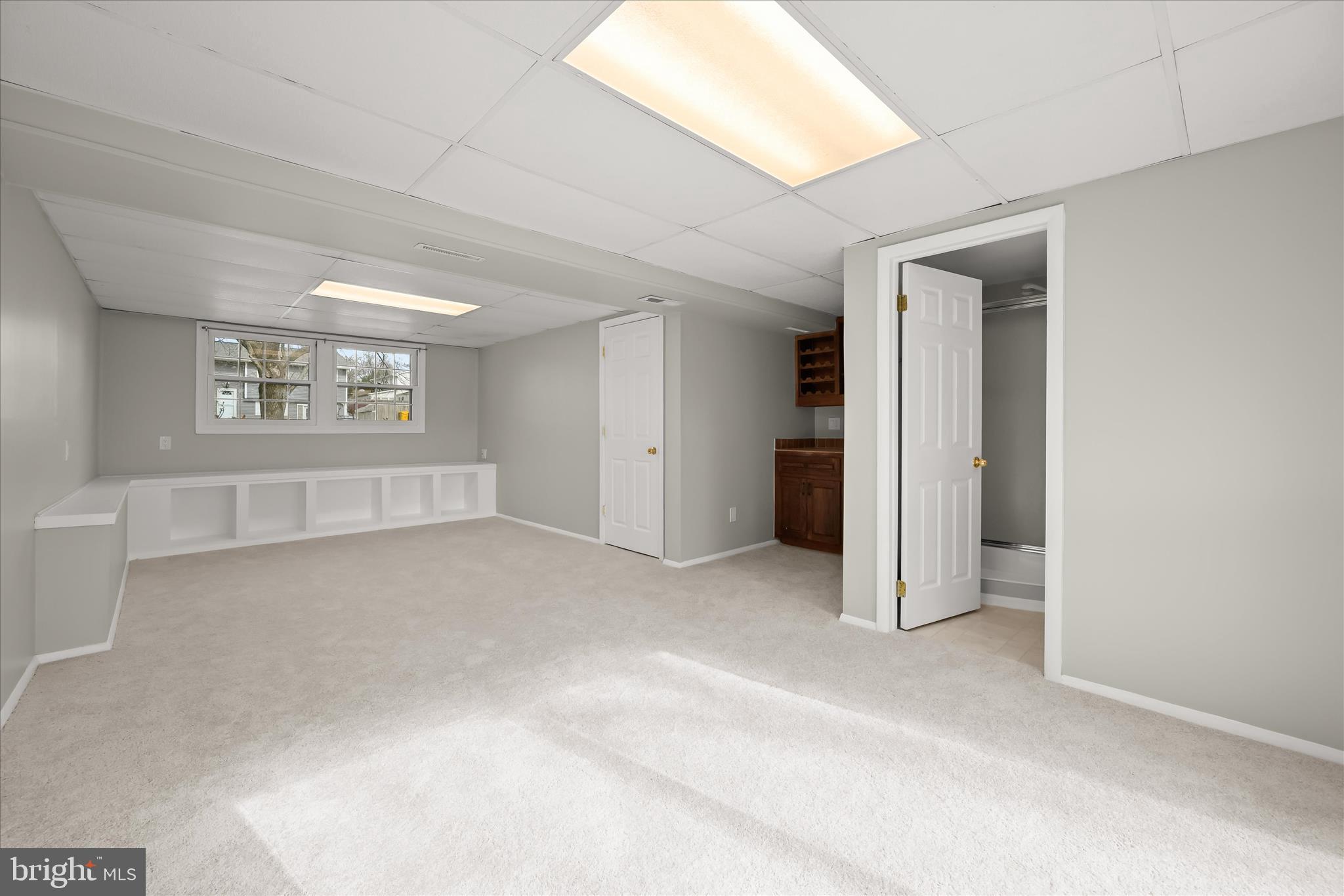 FOUR SEASONS ESTATES - Residential