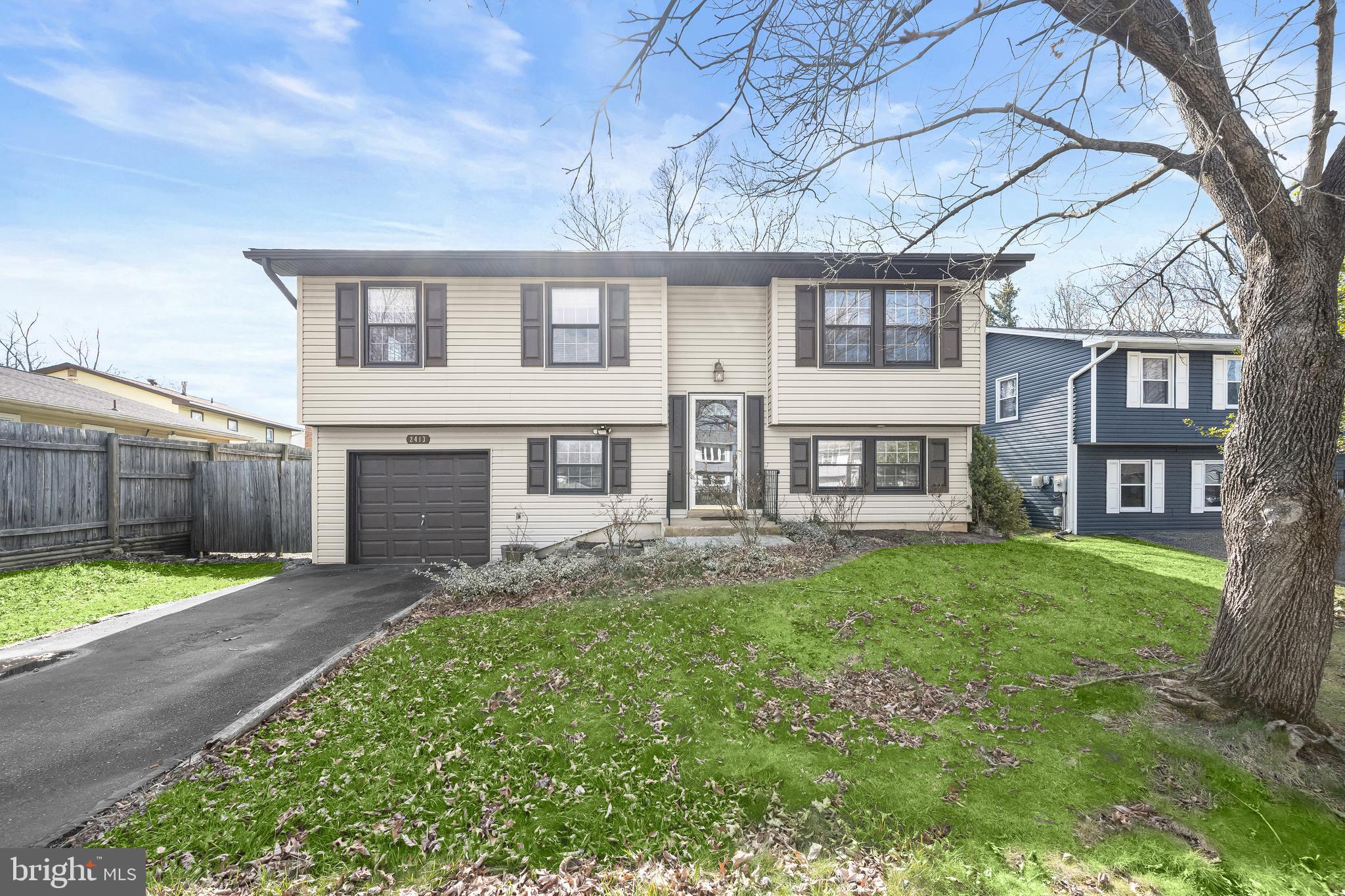 FOUR SEASONS ESTATES - Residential