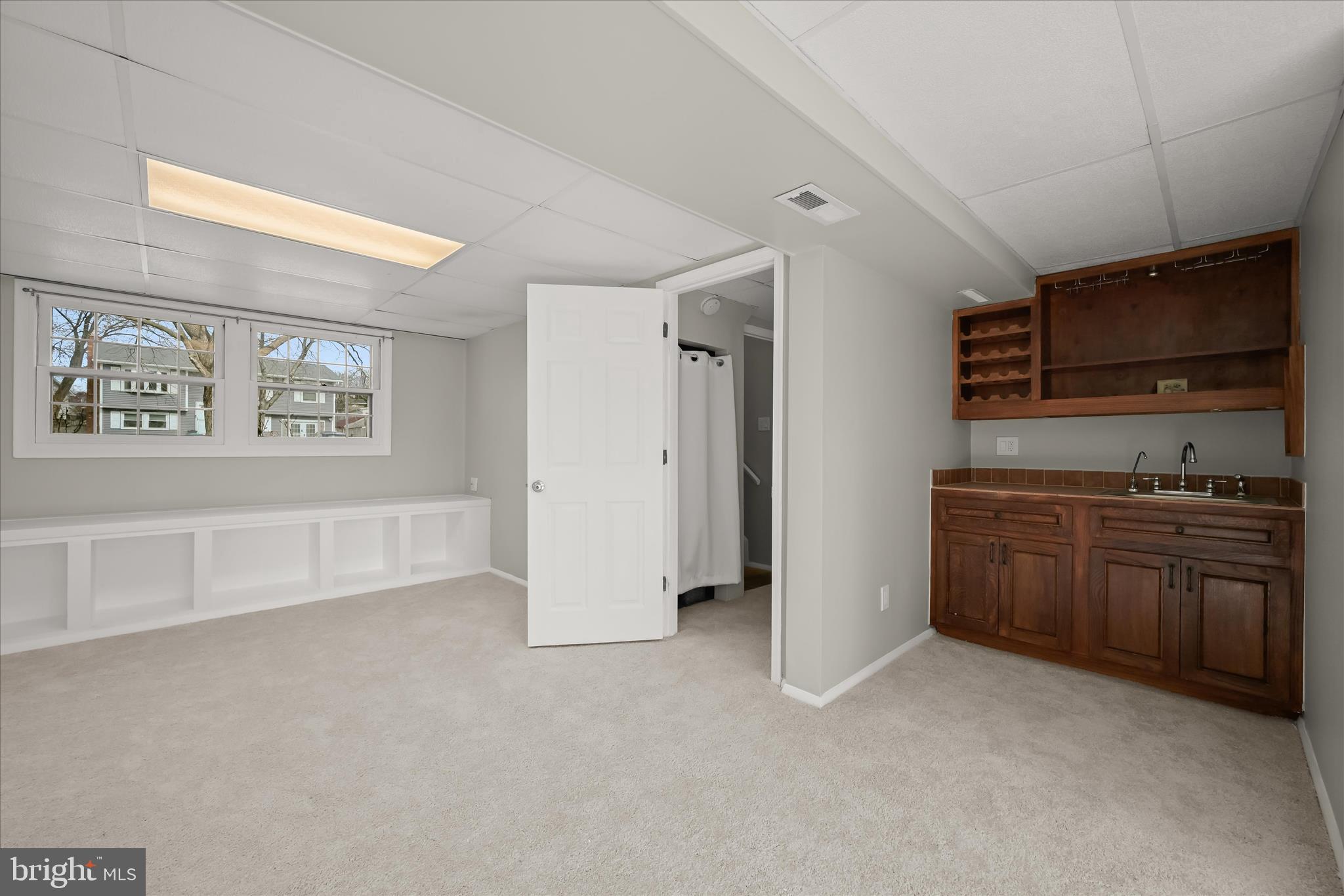 FOUR SEASONS ESTATES - Residential