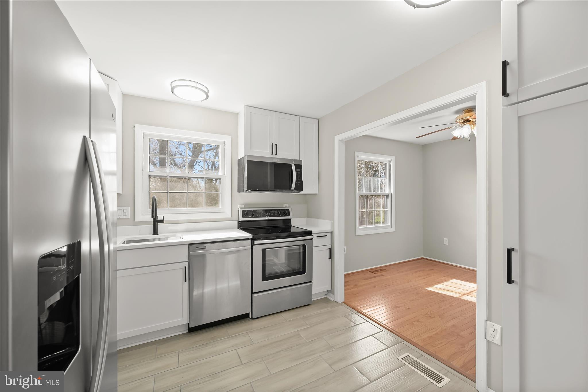 FOUR SEASONS ESTATES - Residential