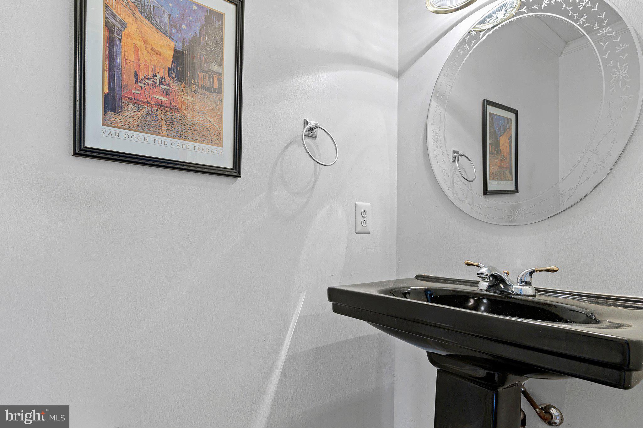 ACADEMY HILLS - Residential