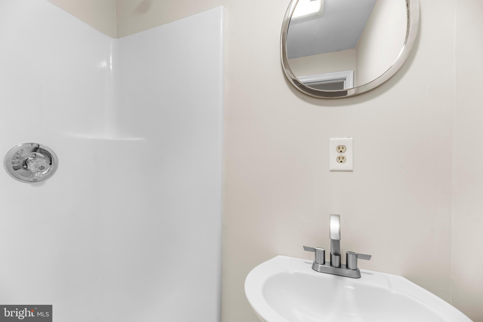 KINGS CREEK ESTATES - Residential