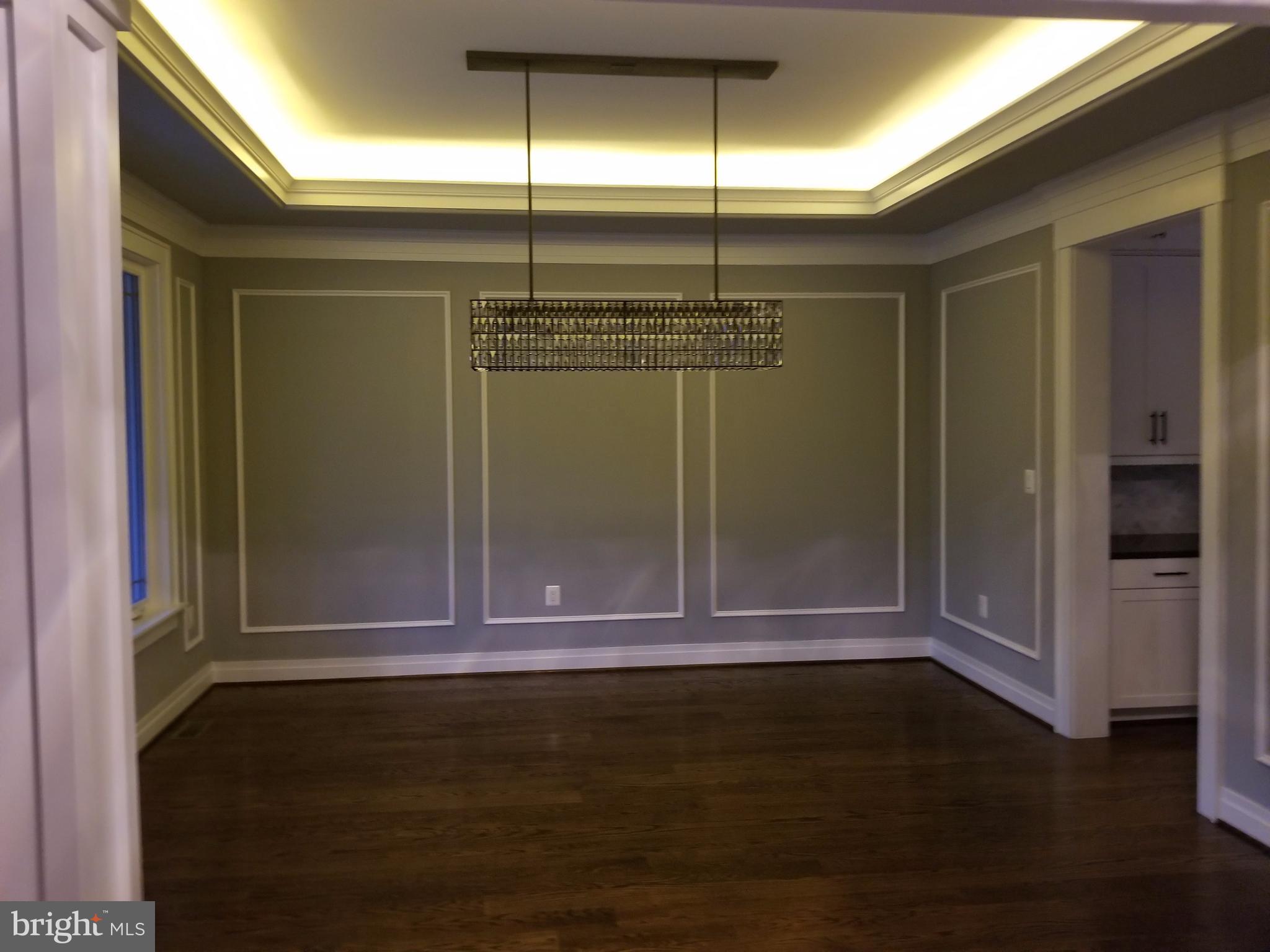 EAST VIENNA WOODS - Residential