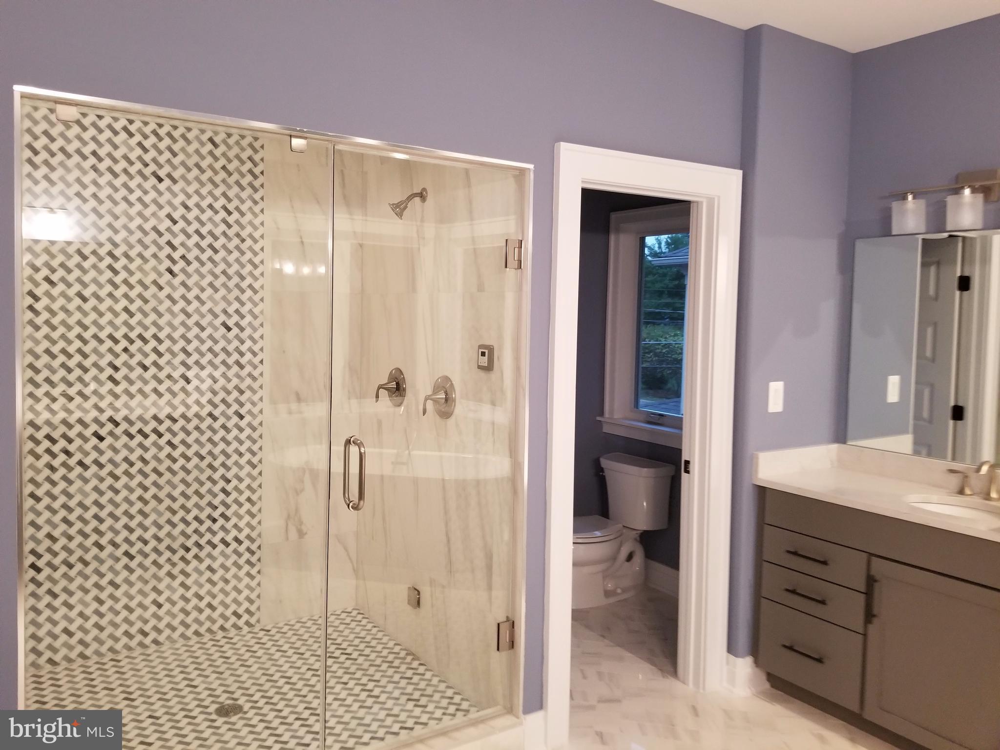 EAST VIENNA WOODS - Residential