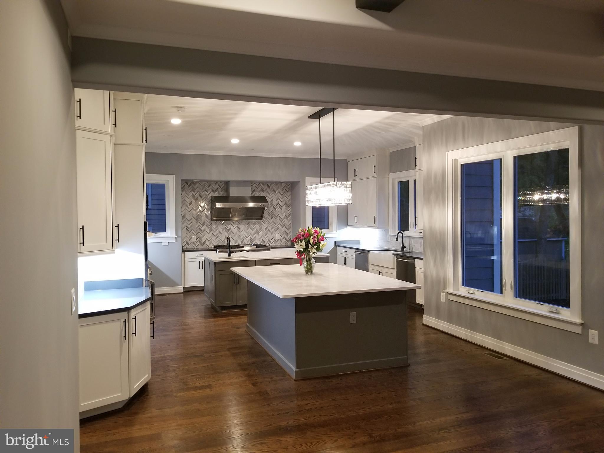 EAST VIENNA WOODS - Residential