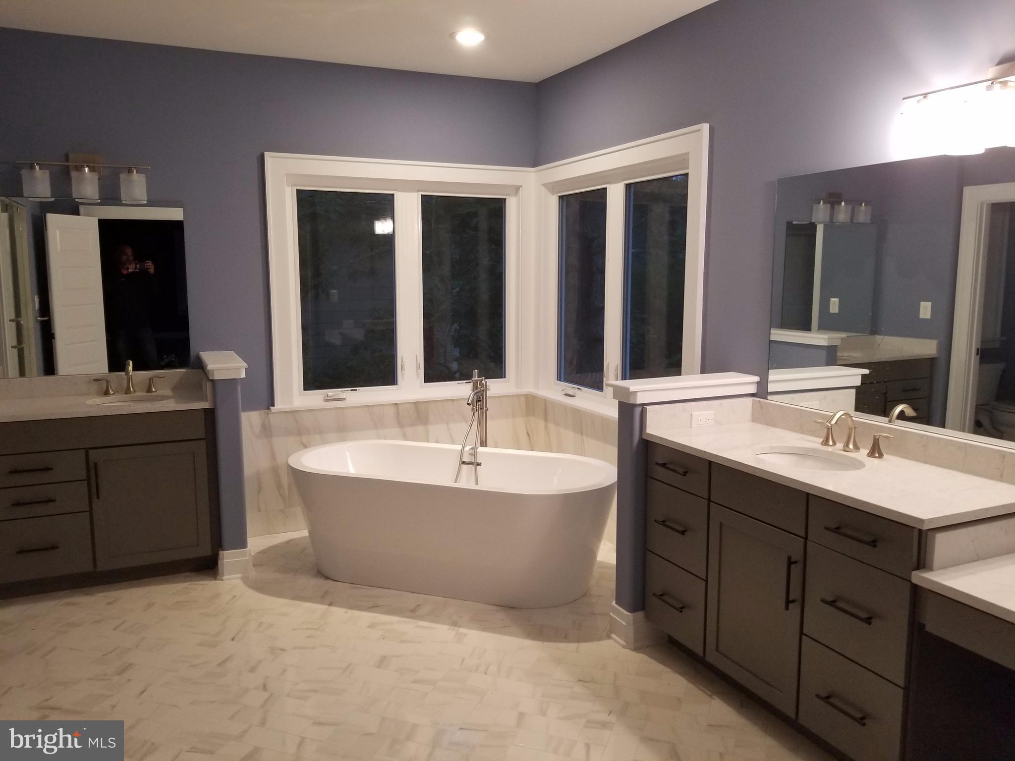 EAST VIENNA WOODS - Residential