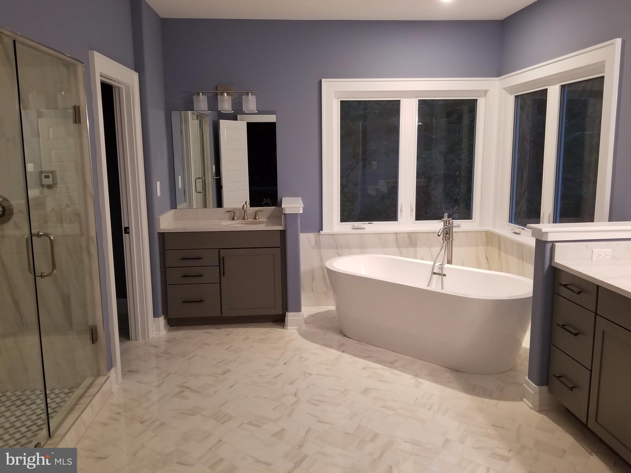 EAST VIENNA WOODS - Residential