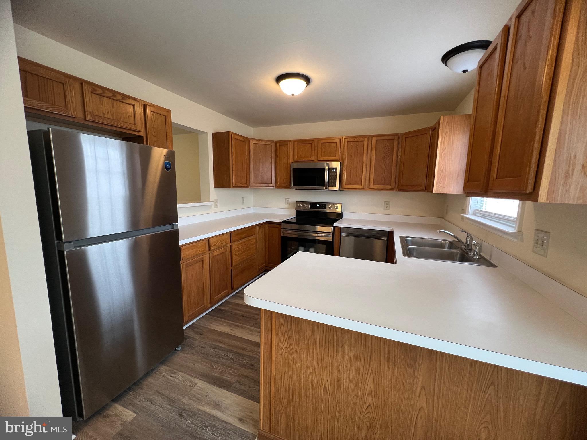 TOWNES OF INWOOD - Residential