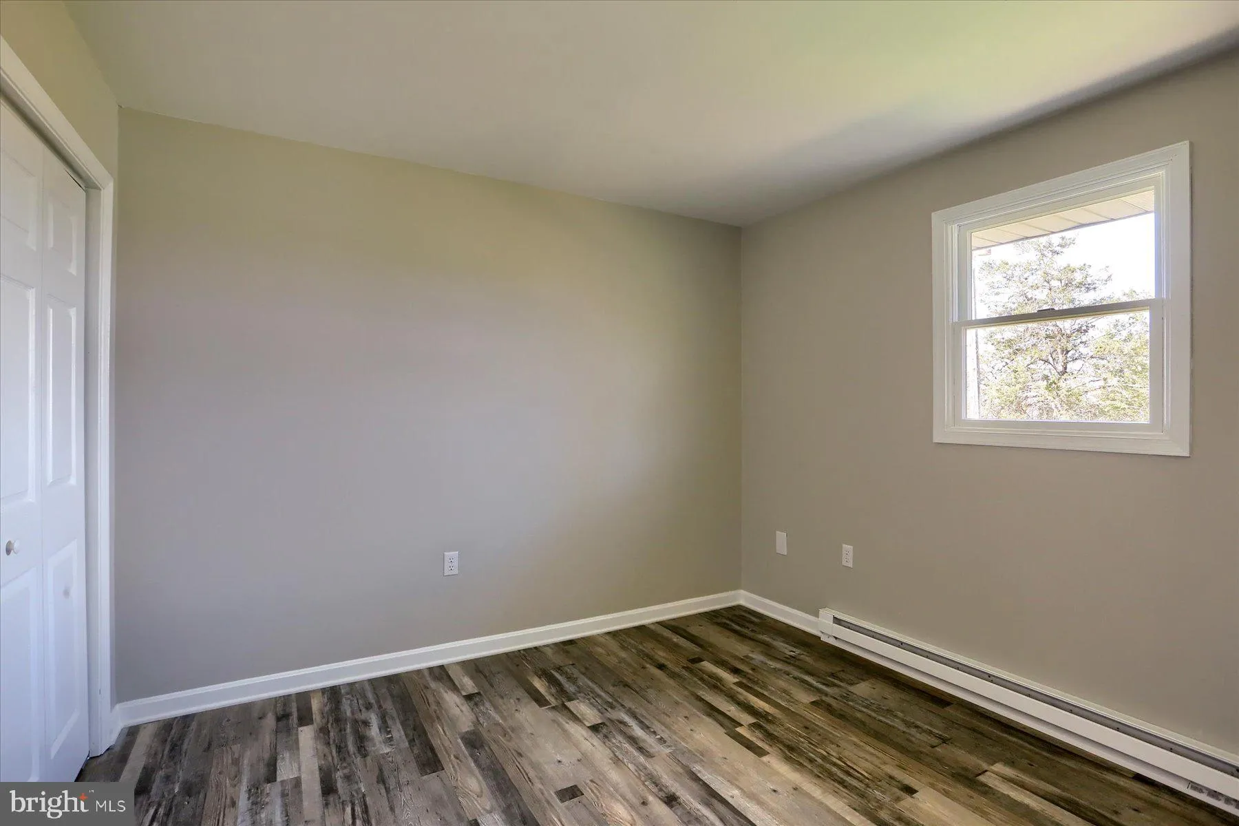 Newville, Pennsylvania 17241, United States, 4 Bedrooms Bedrooms, ,2 BathroomsBathrooms,Residential,Pending,105003