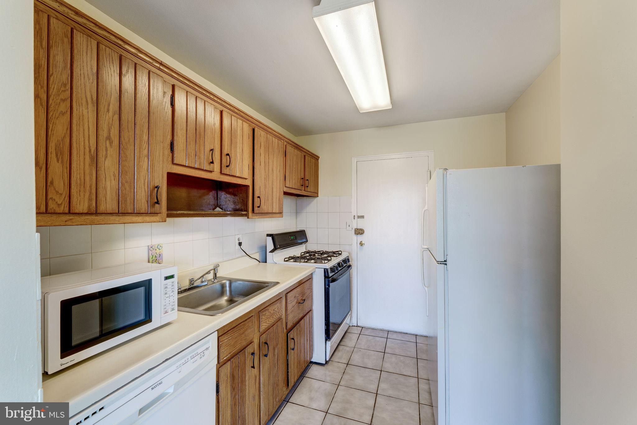 SEVILLE - Residential Lease