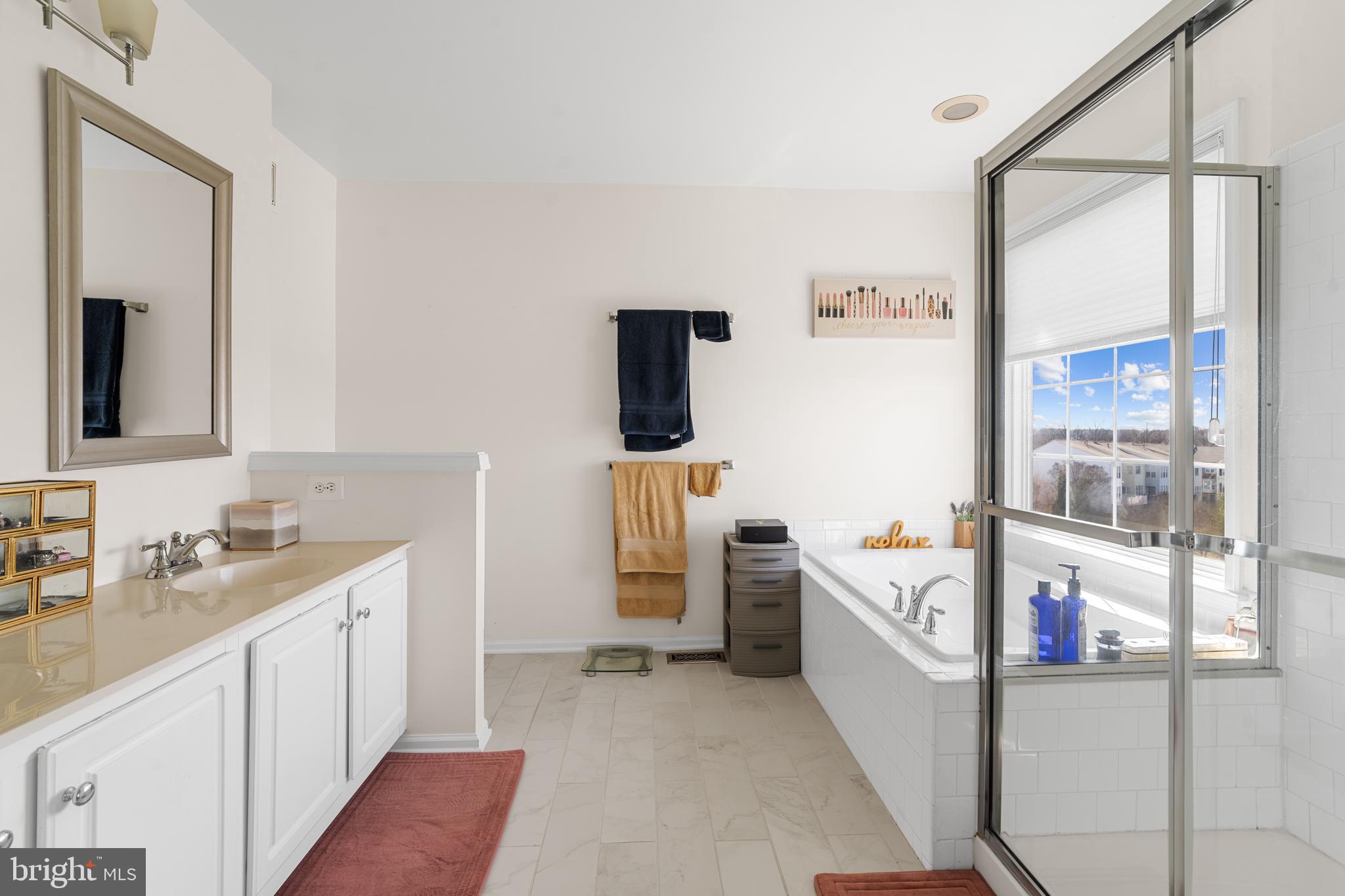 OVERLOOK - Residential Lease