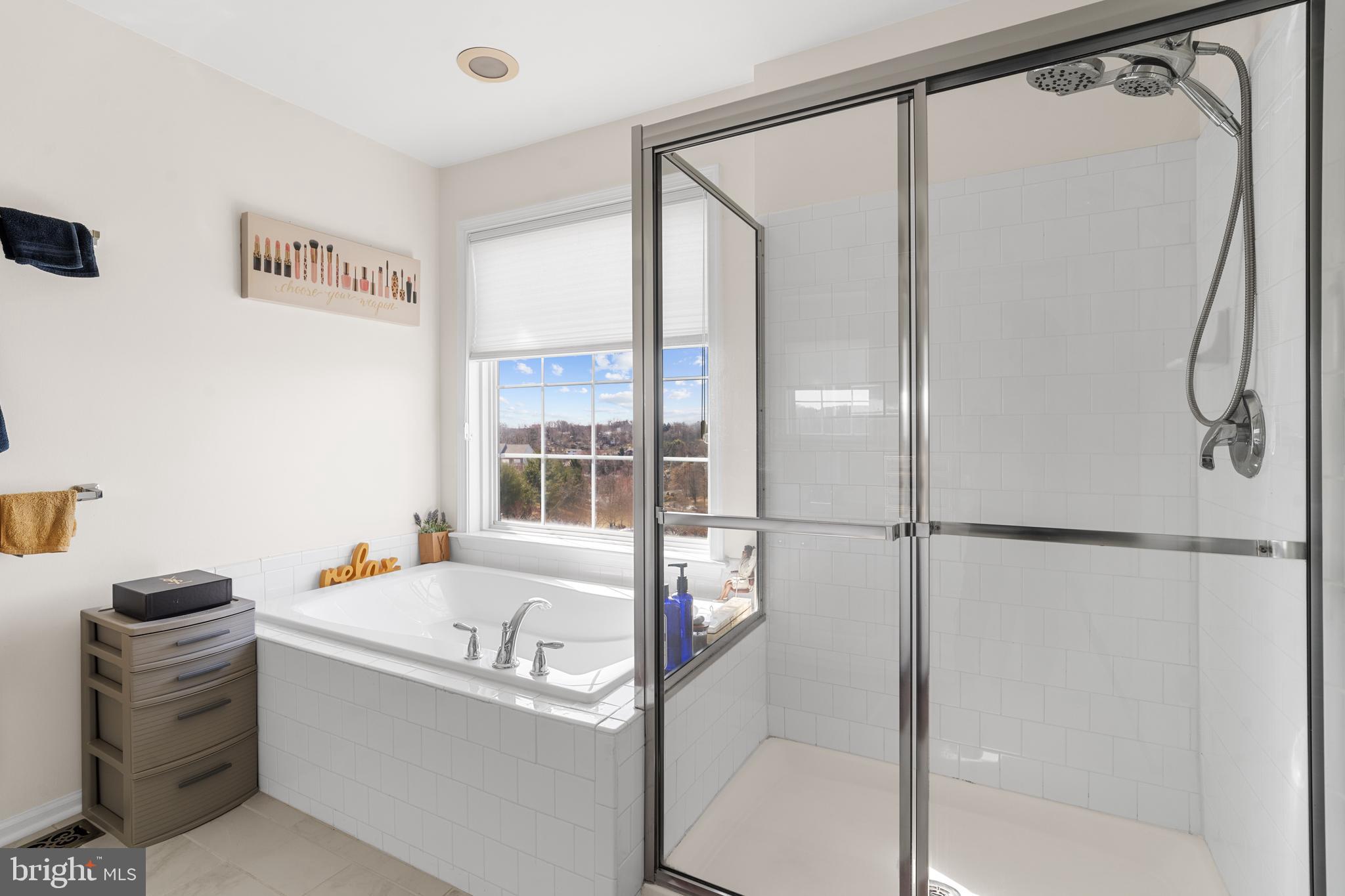 OVERLOOK - Residential Lease