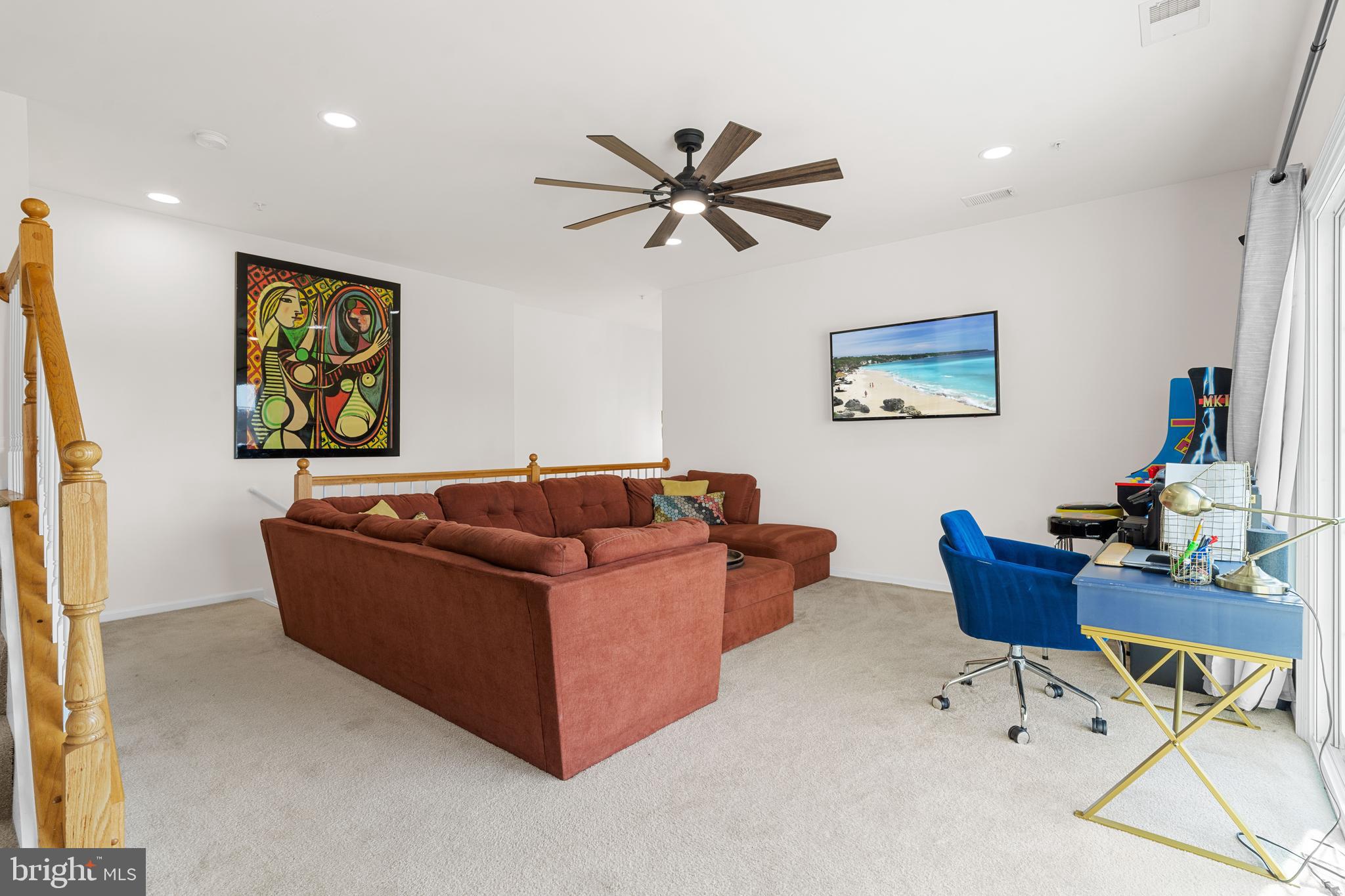 OVERLOOK - Residential Lease