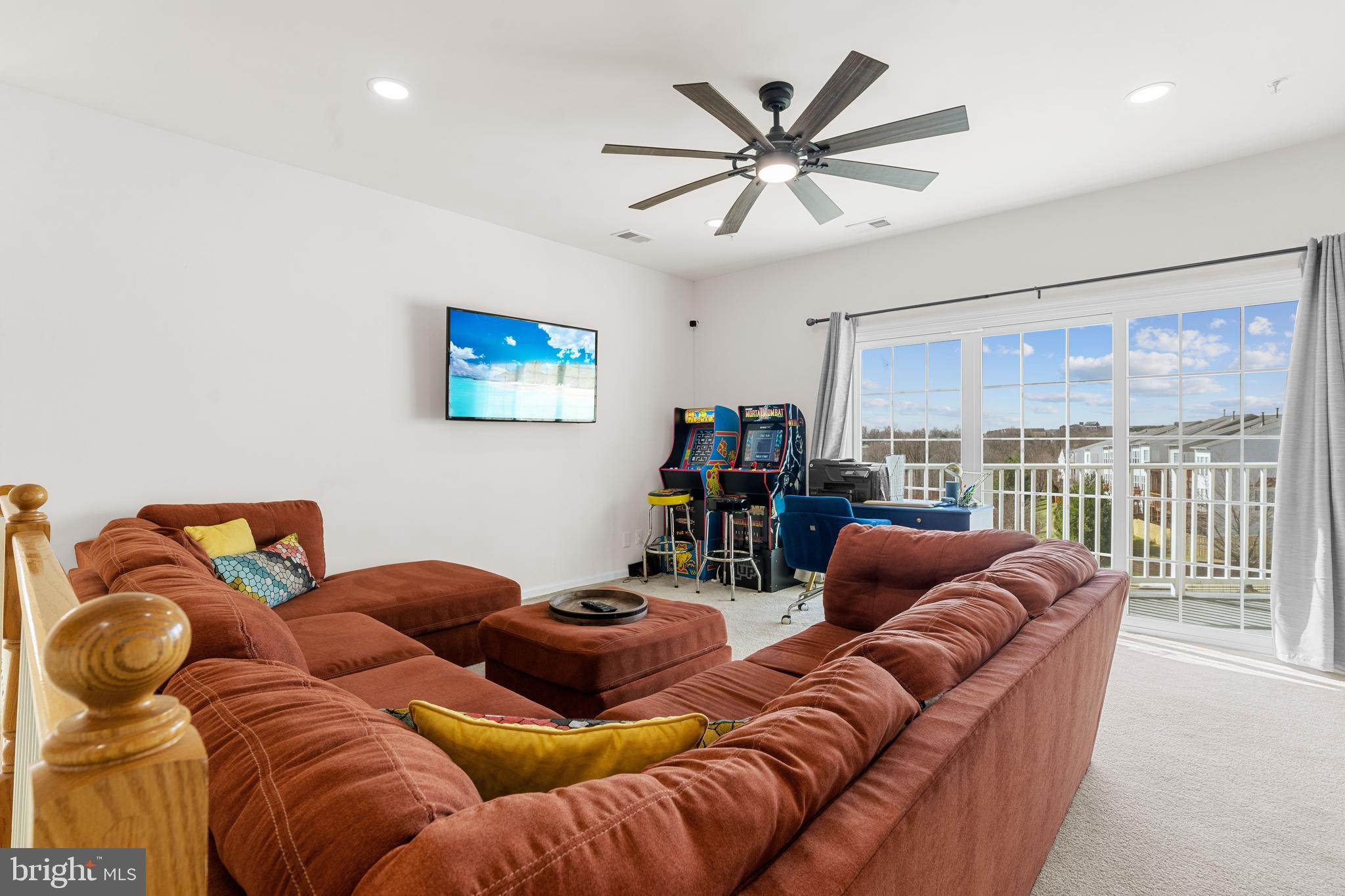 OVERLOOK - Residential Lease