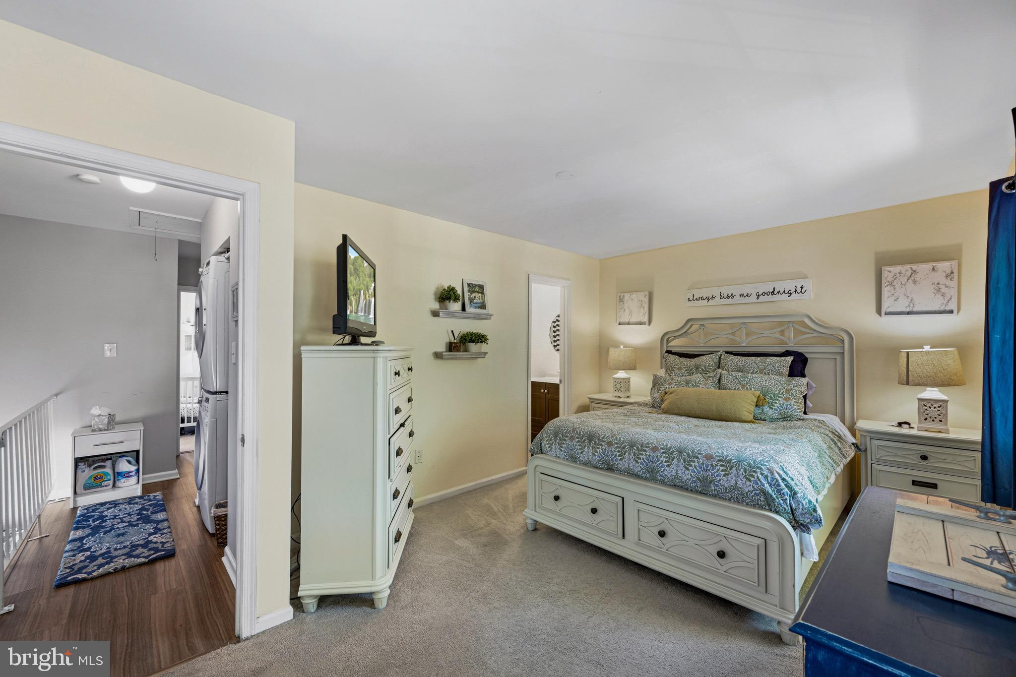 CROFTON MEWS CONDO - Residential