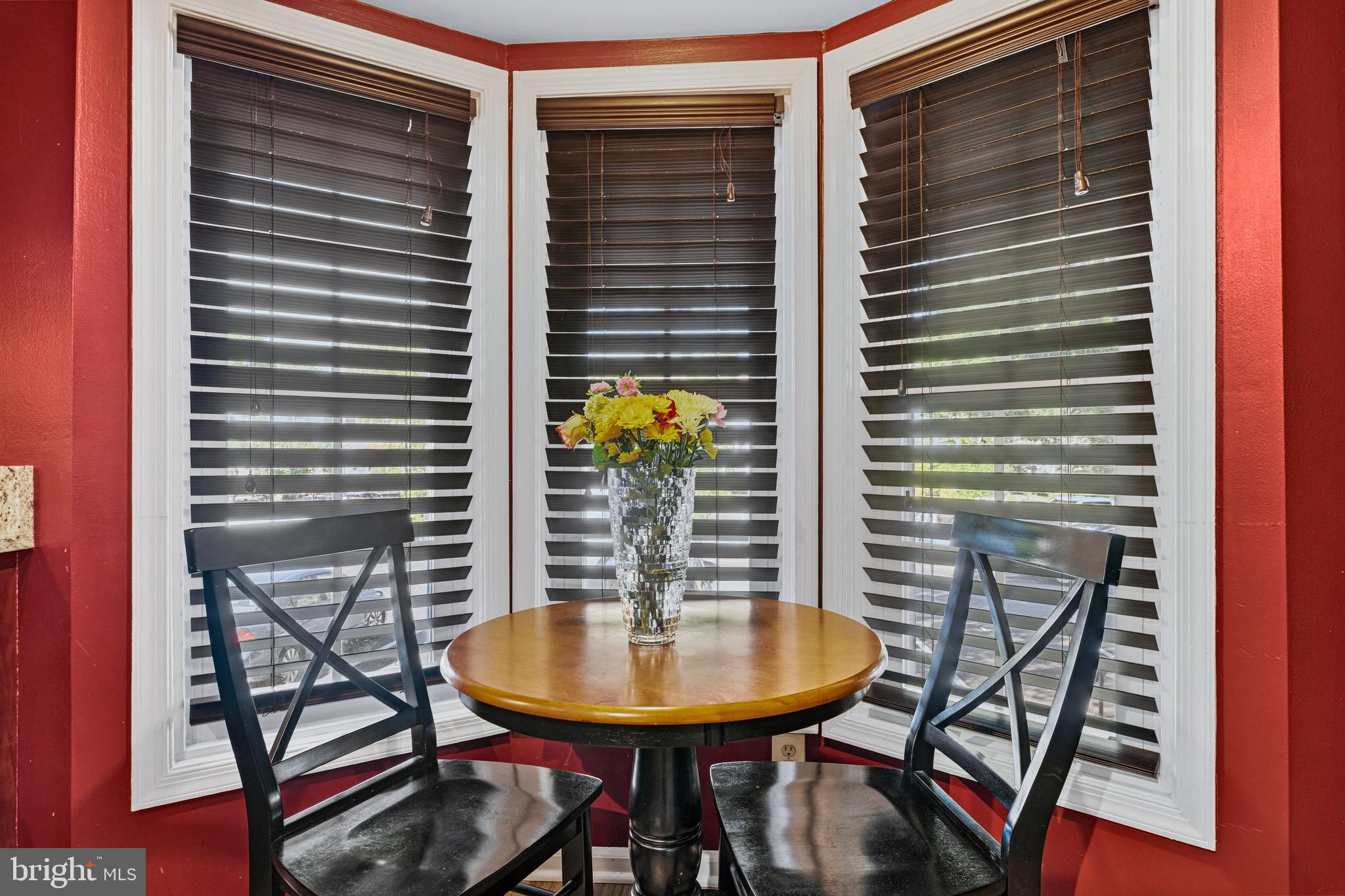 CROFTON MEWS CONDO - Residential