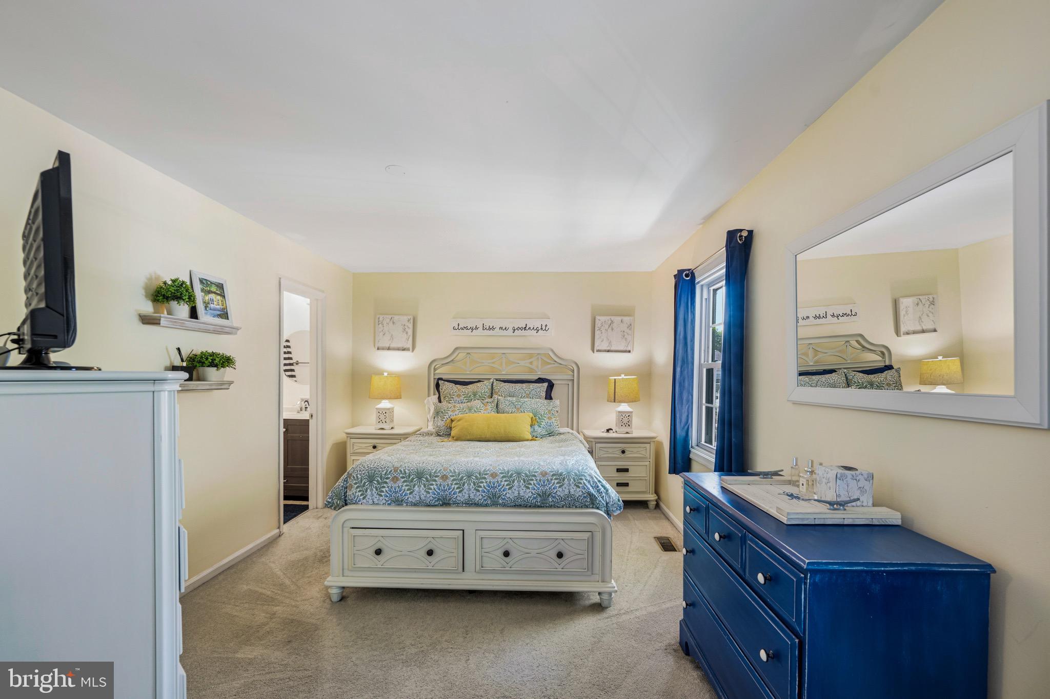 CROFTON MEWS CONDO - Residential
