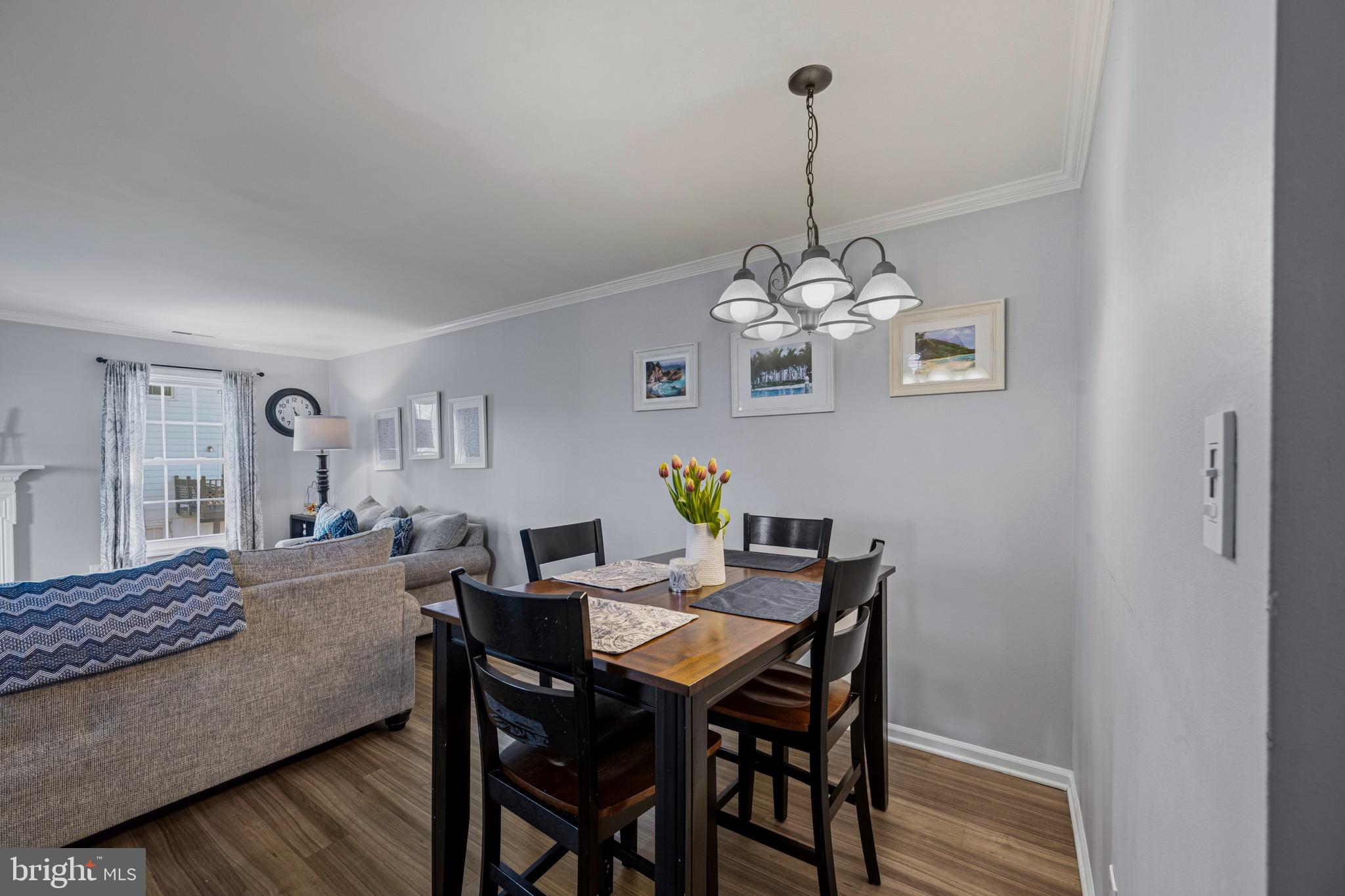 CROFTON MEWS CONDO - Residential