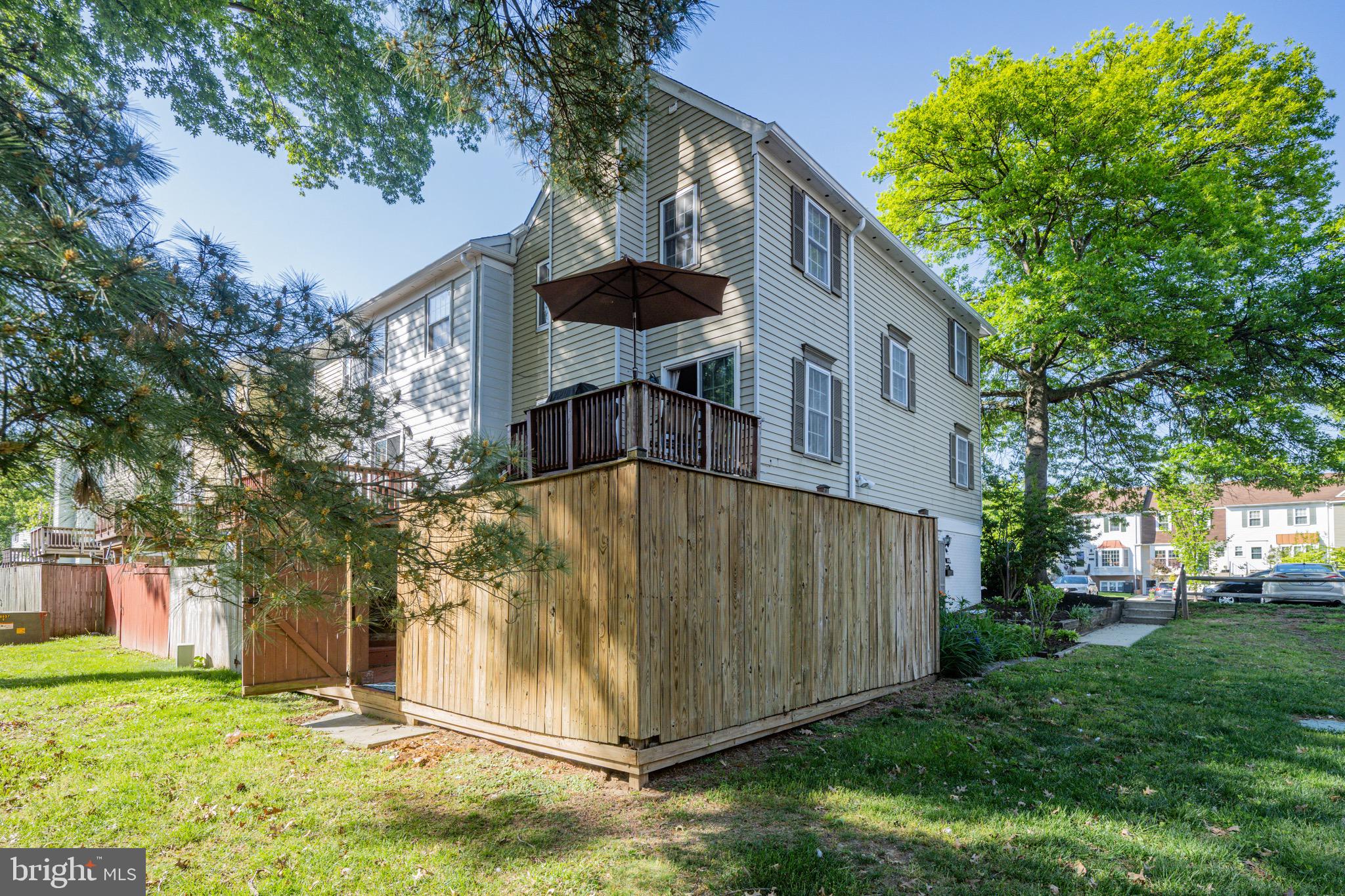 CROFTON MEWS CONDO - Residential