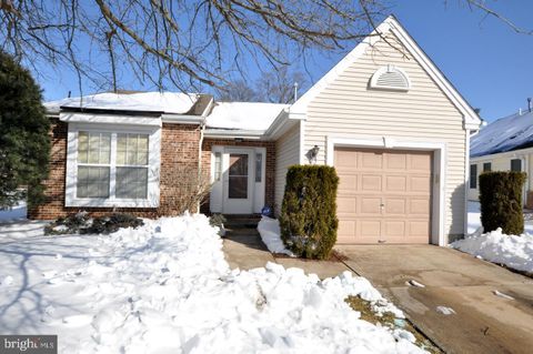 42 CLIFFORD COURT MOUNT LAUREL NJ 08054