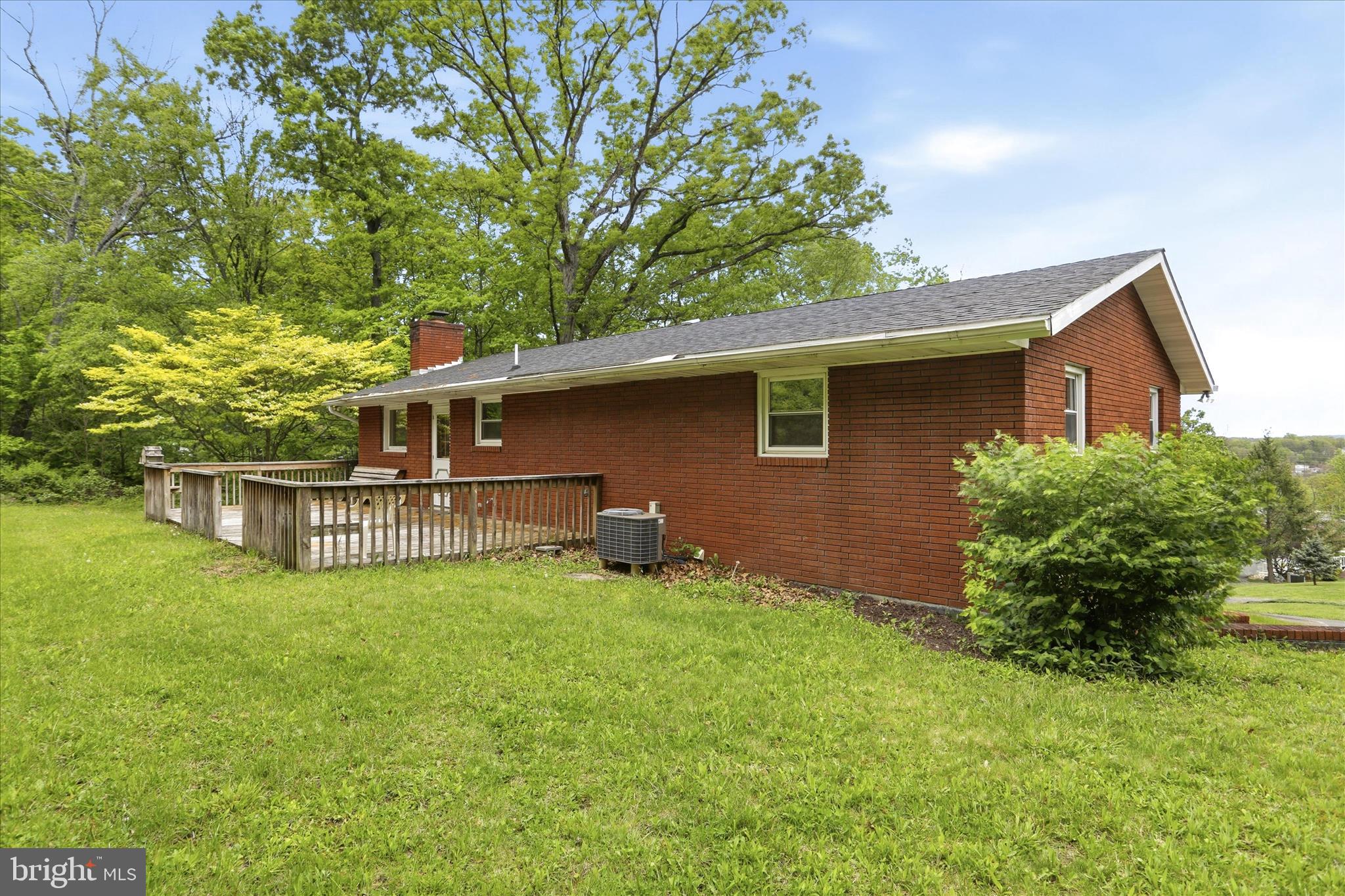SHERWOOD ACRES - Residential
