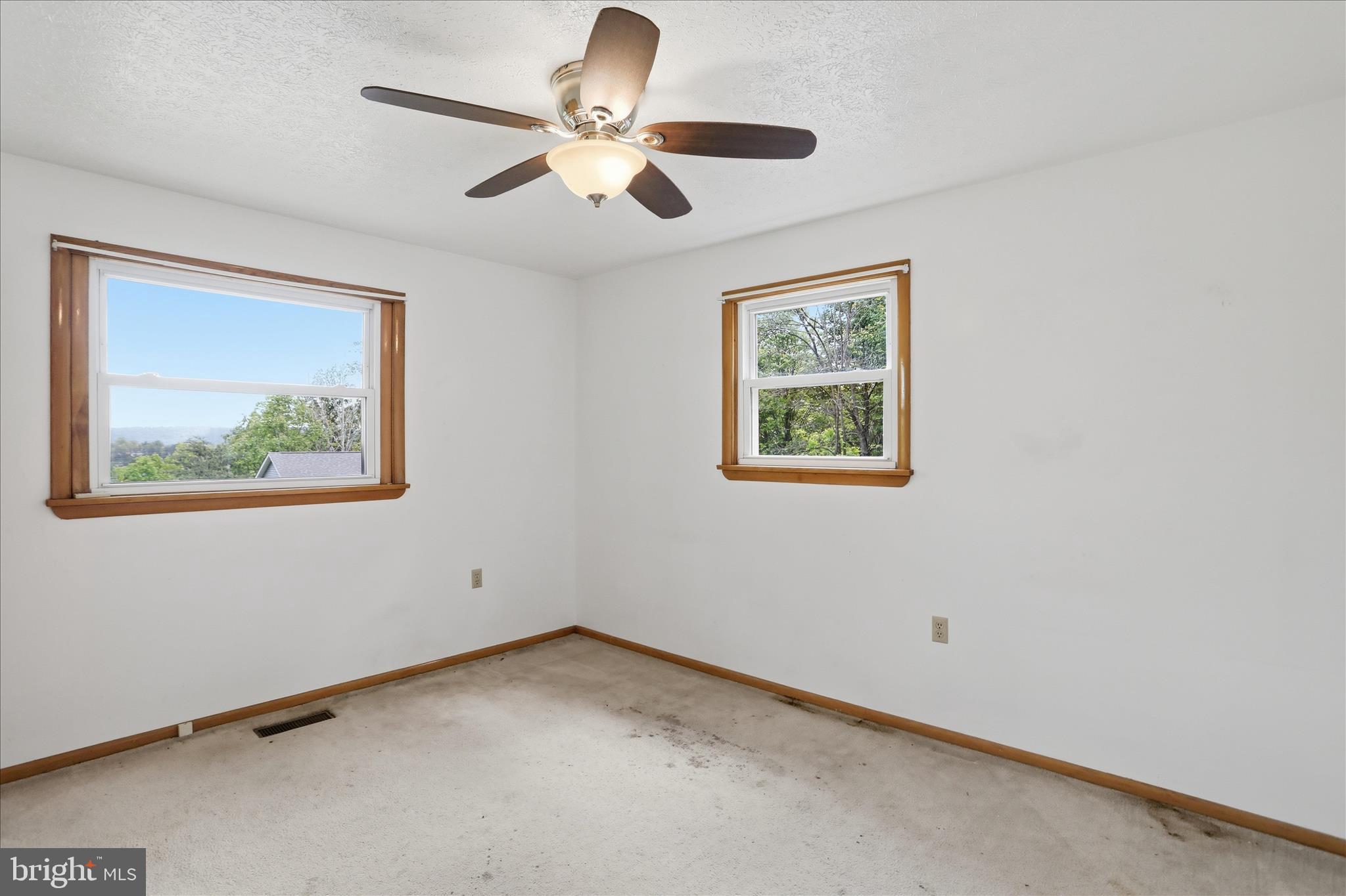 SHERWOOD ACRES - Residential